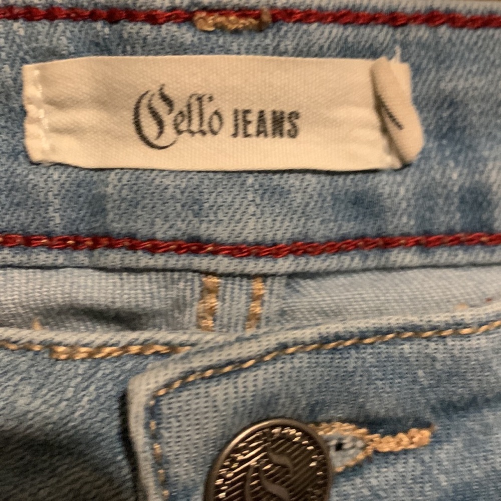 Blue Jeans - Picture 3 of 3